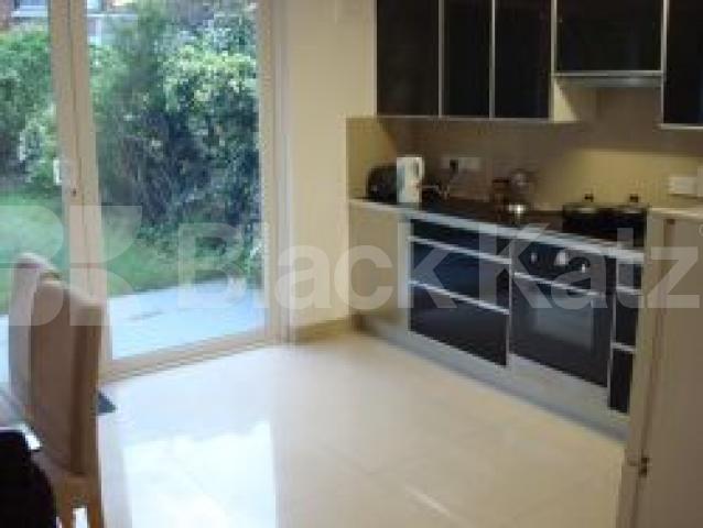 			New Instrction, 4 Bedroom, 1 bath, 1 reception Flat			 Primerose Hill, PRIMEROSE HILL